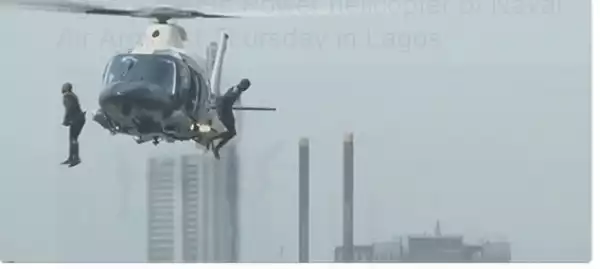 Nigerian Navy Frogmen Jump Off A Power Helicopter In Lagos (Photo)